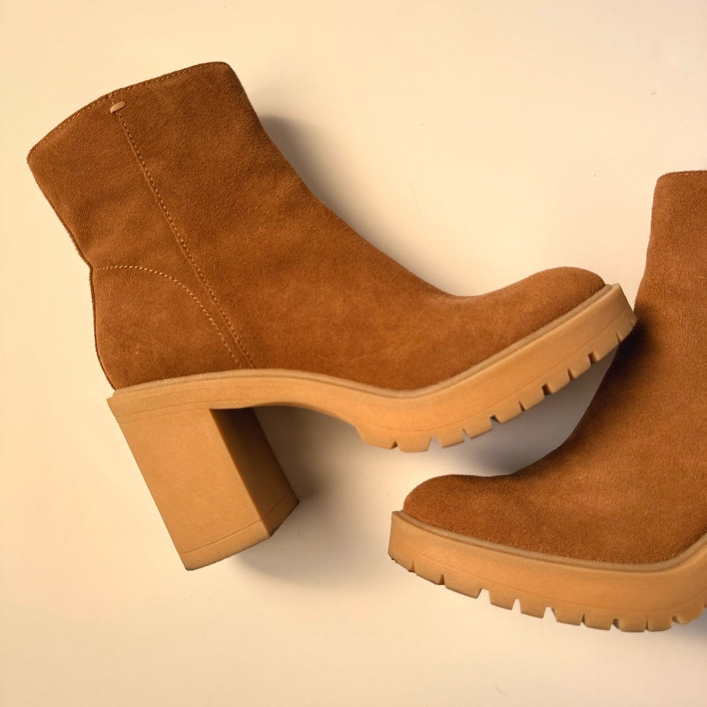 DOLCE VITA Lug Sole Boots - Picture 3 of 7